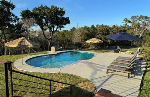 Upscale Modern Hill Country Home! Has it ALL! - Foto 13