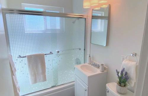 Downtown-King Bed-Top Floor-Parking-Wi-Fi - Foto 12