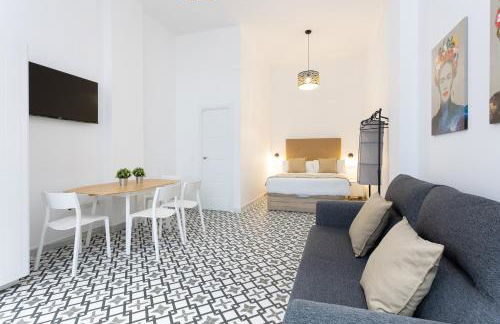 Holidays2Malaga Picasuss Loft New Built Close Huelin Beach and Promenade - Foto 7