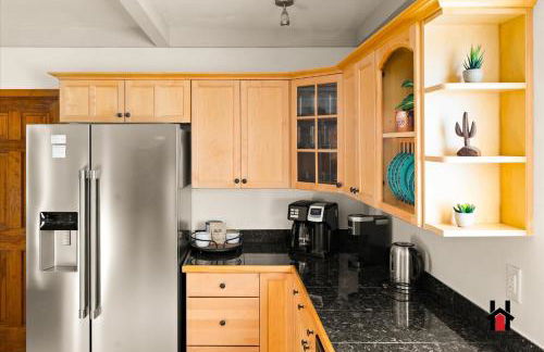 Sonoran Desert Getaway with Cowboy Tub - Photo 19