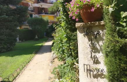 Charming Attic with Pool and Seaviews - Photo 21