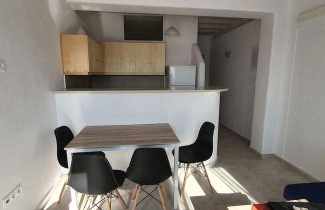 George House - Photo 7