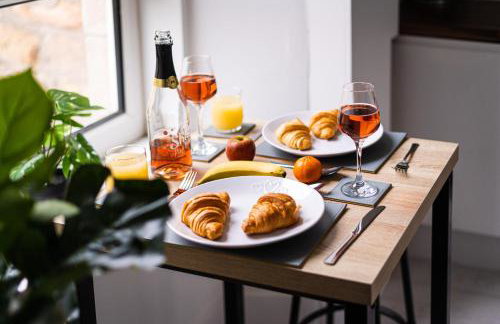 Cheerful 2 Bedroom Homely Apartment, Sleeps 4 Guest Comfy, 3x Double Bed, Parking, Free WiFi, Suitable For Business, Leisure Guest,Glasgow, Glasgow West End, Near City Centre, Perfect For Common Wealth Games 2026 - Foto 32