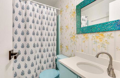 Shop, Hike, Golf and Swim Inviting Deer Park Escape - Foto 20