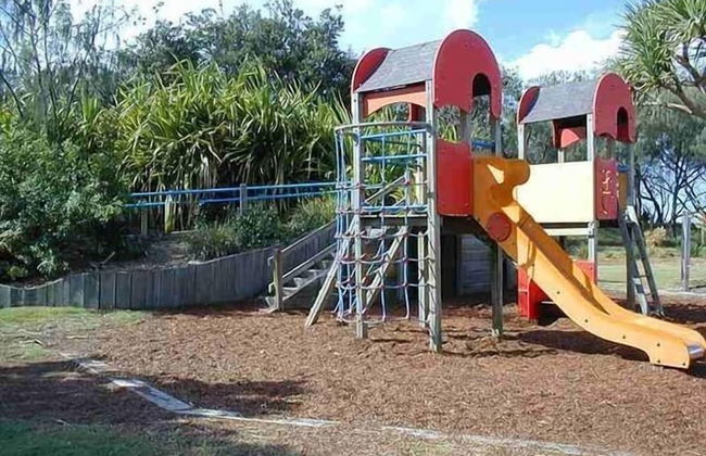 Sundeck Gardens - Photo 38