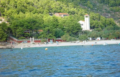 Luxurious Apartments Maslina with Beach - Photo 27