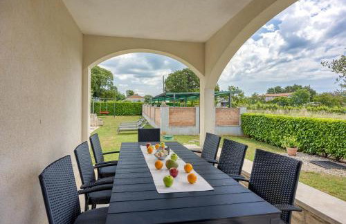 Holiday House Iris with Private Pool - Foto 8