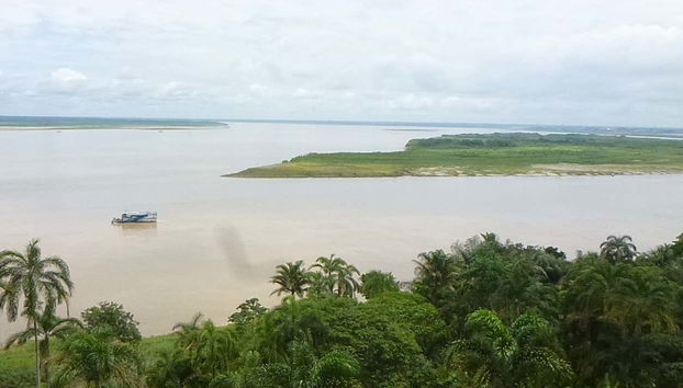 Paseando en barco por la laguna