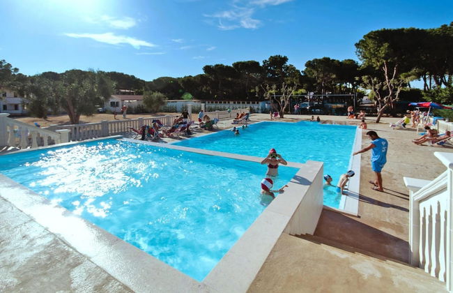 Bungalow in a Resort in Lido del Sole With Terrace - Photo 10