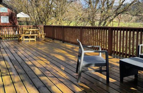 Belle 2 bedroom log cabin with hot tub, forest and loch - Foto 46