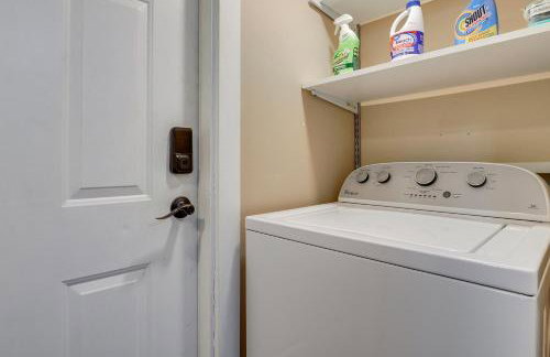 Game Room and Hot Tub Salt Lake City Area Apt - Photo 22