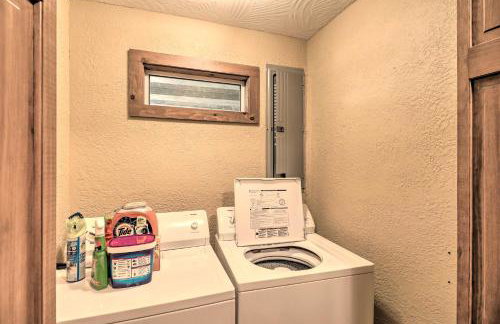 Norfolk Lake Getaway The Kingfisher with Deck - Foto 24