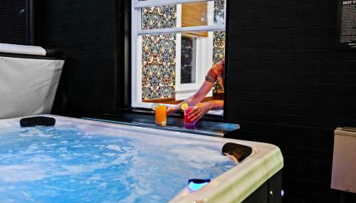 Gatsby House Mansion w Game Lounge & Hot Tub - Foto 5