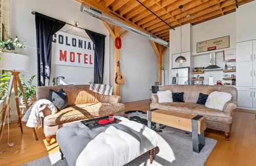 The Goatel - 1 bdrm apartment - Photo 3