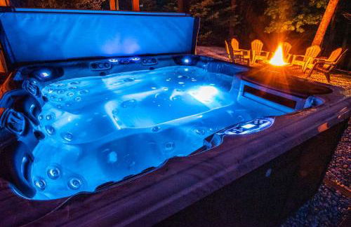 Massive Log Chalet with Hot Tub - Foto 4