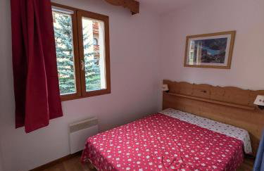 Appartement 4 pièces pour 6-8 personnes, 2 chambres, 1 cabine, 2 canapés-lit double dans le salon, au pied des pistes et piscine l'été, wifi fibre - Foto 7
