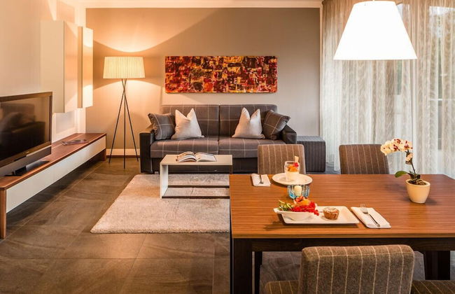 Hidalgo Suites & Restaurant - Photo 19