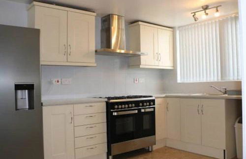 LARGE 12 Guests 5 Bedroom House in Birmingham City Centre - Foto 22