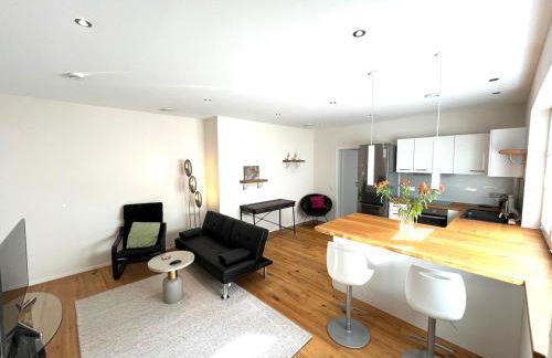 Moderne gemütliche Wohnung - zentral und naturnah - Photo 10