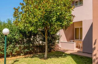 Theos Holidays Apartments - Foto 53