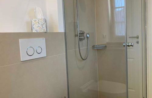 Leo-s-Hues - Photo 16