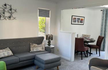 Stylish Highland Home - Photo 14