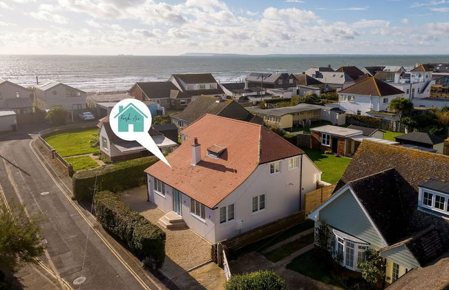 Mariners Stylish Beachside Getaway With Sea Views - Photo 54