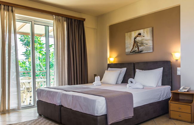 Colonides Beach Hotel - Foto 9