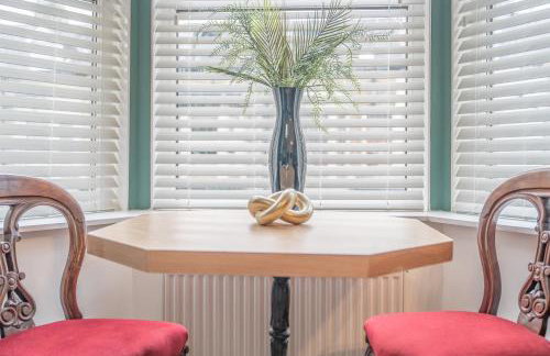 Beautifully Designed 1 Bed Flat - Foto 25