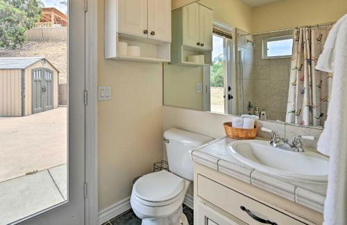 Luxe Vista Getaway with Private Pool and Hot Tub! - Foto 25