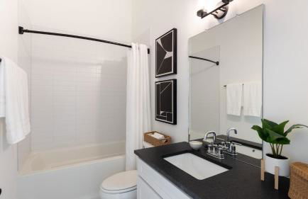 The Heights by AvantStay - Photo 18