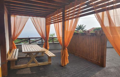 Lucy's Rosegarden - Photo 6