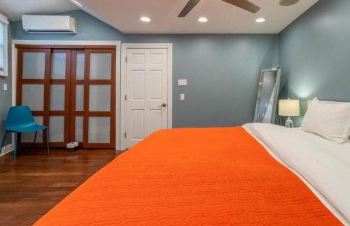 3-Story Townhome Free Parking Private Patio Washer-Dryer - Foto 7