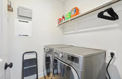 Brand New Luxury 6BD 5BA Grand Vacation Home - Foto 42