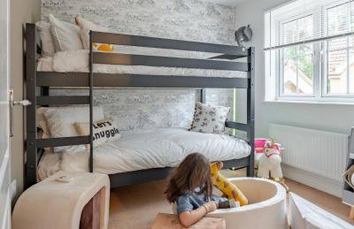 Stylish 5Bedroom Getaway in Quiet Mildenhall Area - Photo 80