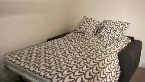 ENGHIEN-LES-BAINS: studio au cœur du centre ville. - Foto 2