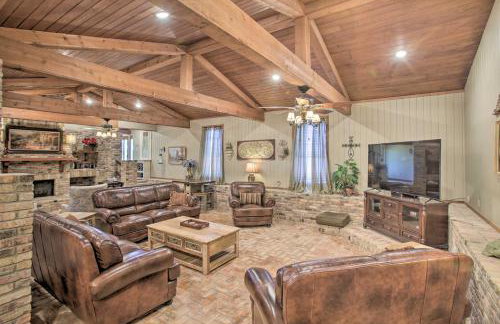 Dularge Grand Villa - Steps to Marina and Fishing! - Foto 2