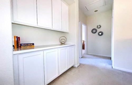 King Bed Quiet Home on Cul-de-Sac Hiking Trails - Foto 31