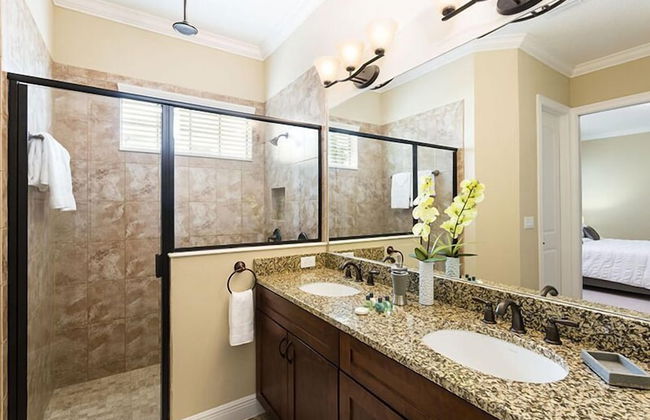 5 Bed 5 Ba Villa with Game Room, Pool & Spa - Foto 18