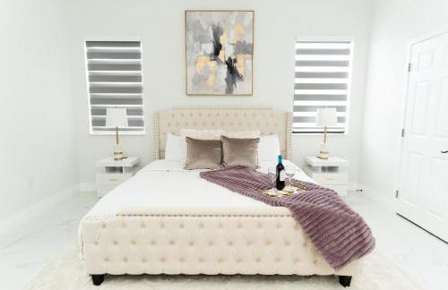 Designer Villa with Heated Pool, BBQ, Firepit, Ideal for Families & Groups - Photo 55