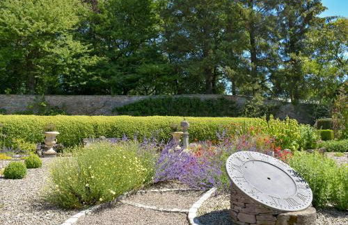 The Garden Suite - Photo 24