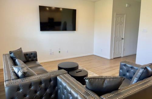 Spacious 3BR with Loft and Patio - Foto 6