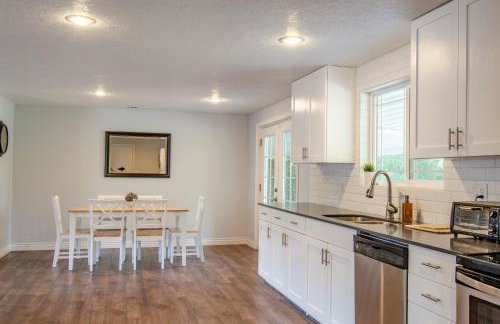 Never Stop Exploring- 3 bedroom 2 bath home of duplex, close to Zion, Bryce, and Brianhead - Foto 4