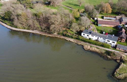 Brooklands Farm Hamble River Apartment with river frontage and garden - Foto 4