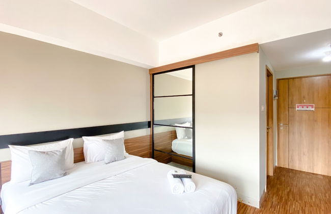 Homey and Simply Look Studio LRT City Jatibening Apartment - Photo 4