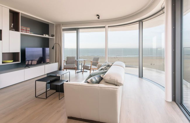 Open View Apartment by the Beach - Photo 9