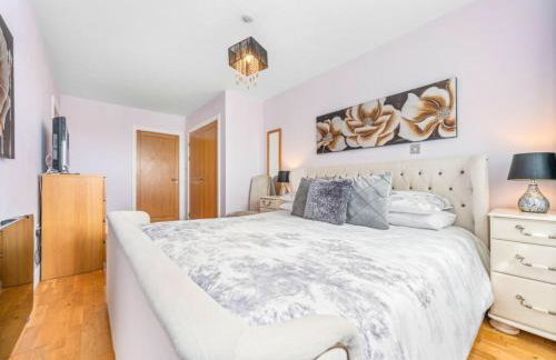 Stunning Spacious City Apartment with free parking - Foto 8