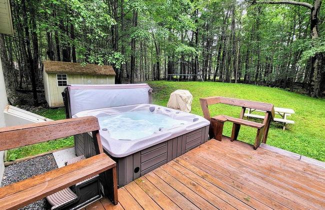 Mountain Memories by Avantstay Hot Tub Enclosed Deck, Large Yard w/ Fire Pit - Foto 42