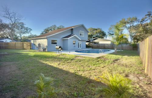 Luxury 4BR Getaway with Heated Pool & Cozy Vibes! - Foto 51