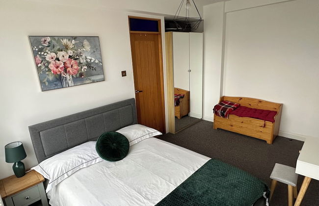 Camden Skyview Mansion - Photo 2